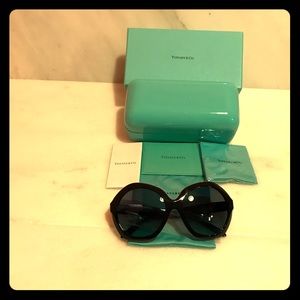 NEW AUTHENTIC TIFFANY & CO. SUNGLASSES